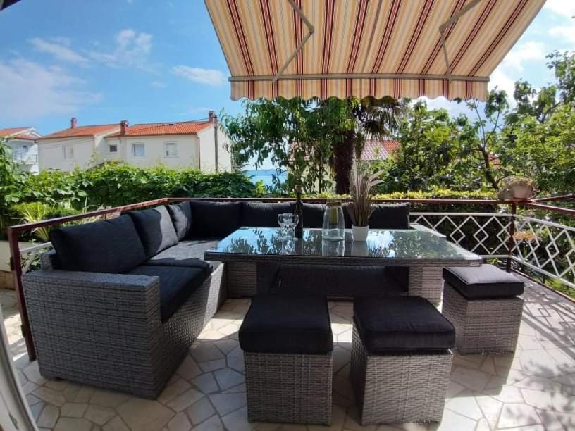Apartments Adriatic Riviera 茨里克韦尼察 外观 照片