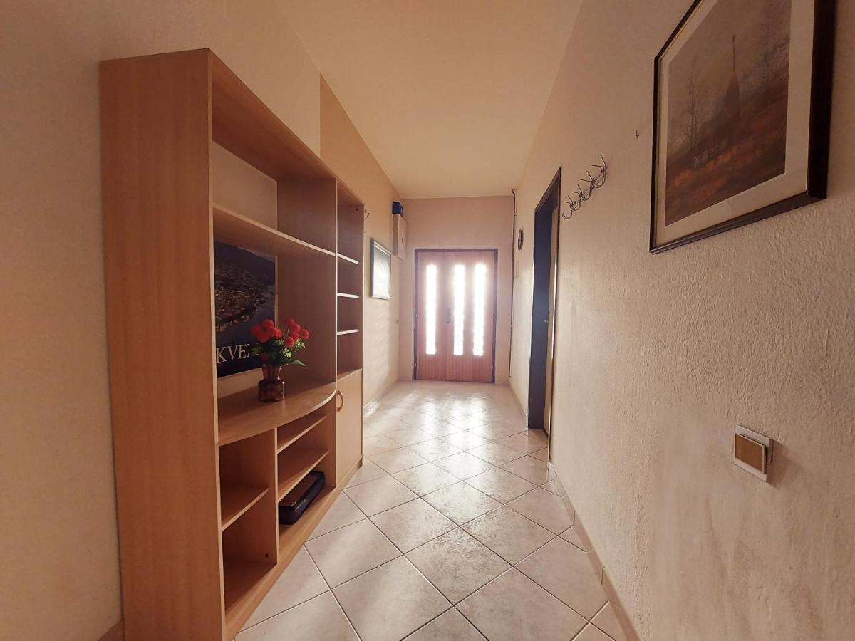 Apartments Adriatic Riviera 茨里克韦尼察 外观 照片