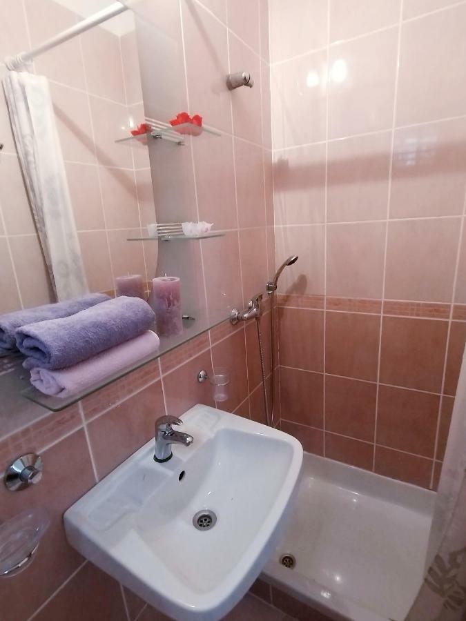 Apartments Adriatic Riviera 茨里克韦尼察 外观 照片